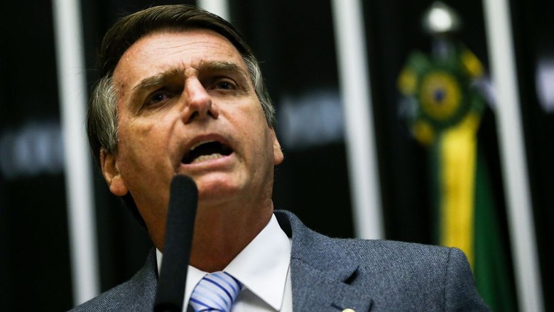 Não seria demais falar que quase tudo está errado no Brasil, diz Bolsonaro